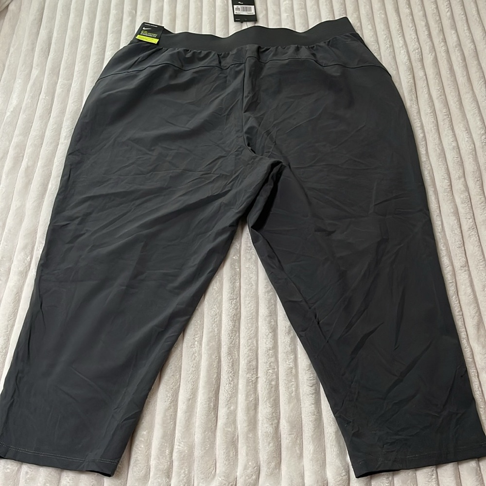 Nike Bliss Victory Standard Fit Mid Rise 7/8 Length Pant NWT | Size 1X - Picture 8 of 10